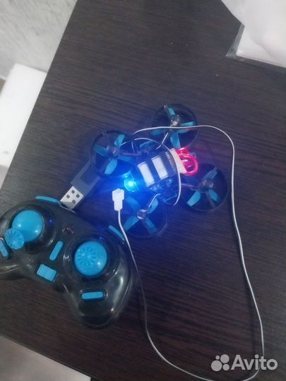 Радиоуправляемая машина для дрифта дрон