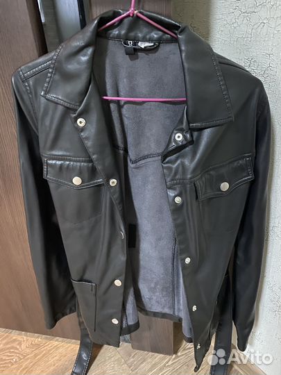 Кожаная куртка- пиджак hm