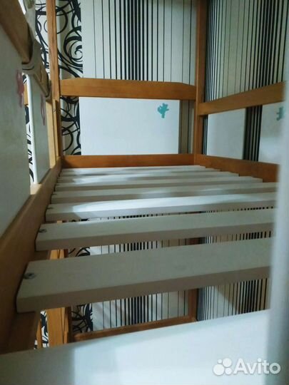 Детская кровать-чердак, массив бука