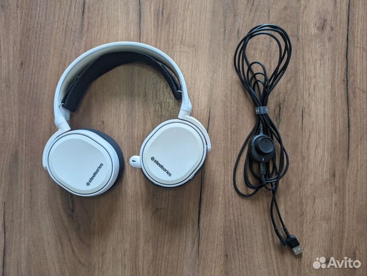 Наушники Steelseries Arctis 5 2019 Edition, белые