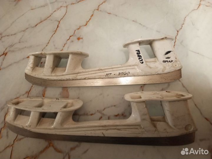 Стаканы для хоккейных коньков собра