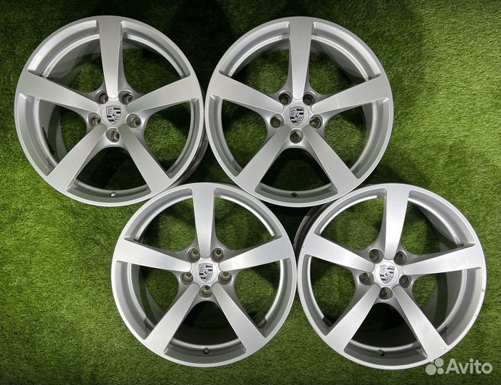 Одноширокие, кованные диски Porsche Macan, r18 8J