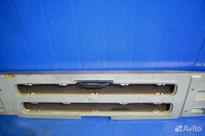 Решетка радиатора нижняя scania R-series (01.04)