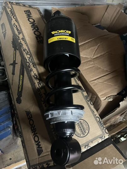 Амортизатор кабины