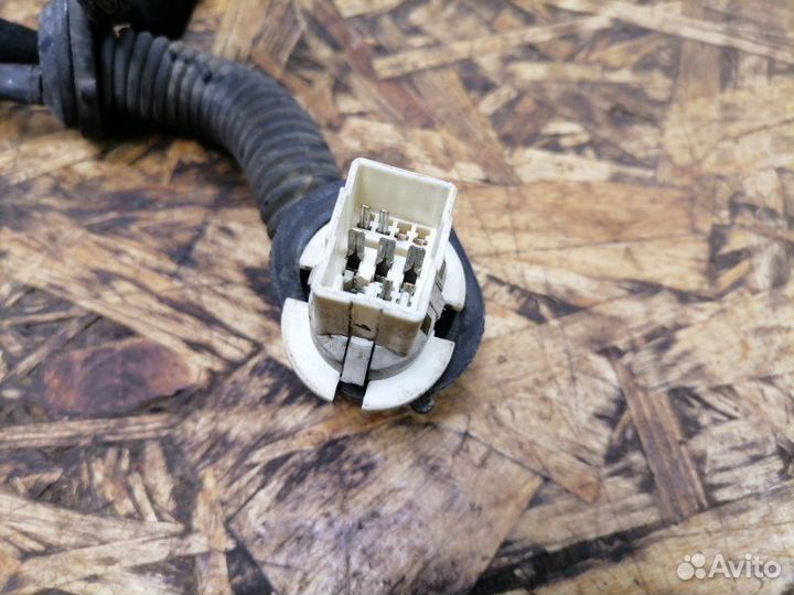 Проводка двери задняя правая Hyundai Getz TB G4EA