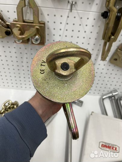 Захват для кузовных работ вытяжки стаканов