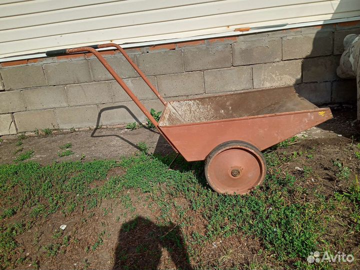 Тачка садовая