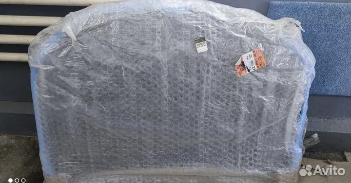 Капот на renault