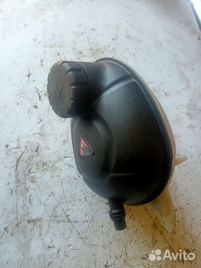 Бачок расширительный Mercedes E W213