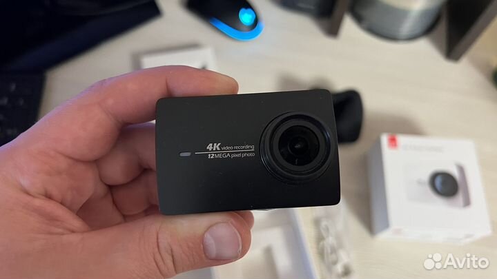 Экшн-камера YI 4K Action Camera
