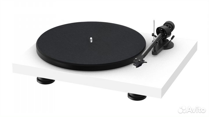 Проигрыватель винила Pro-Ject Debut Carbon EVO