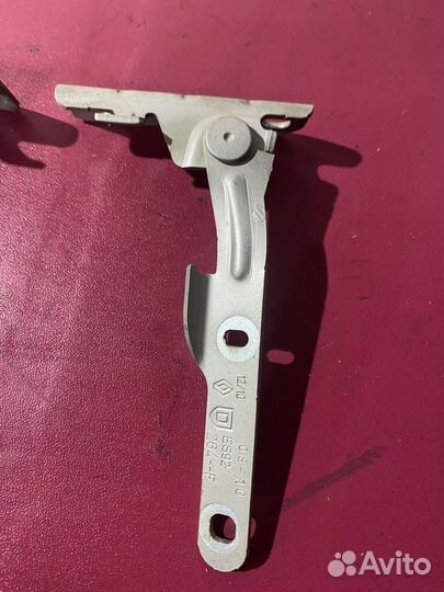 Петли капота Renault Logan