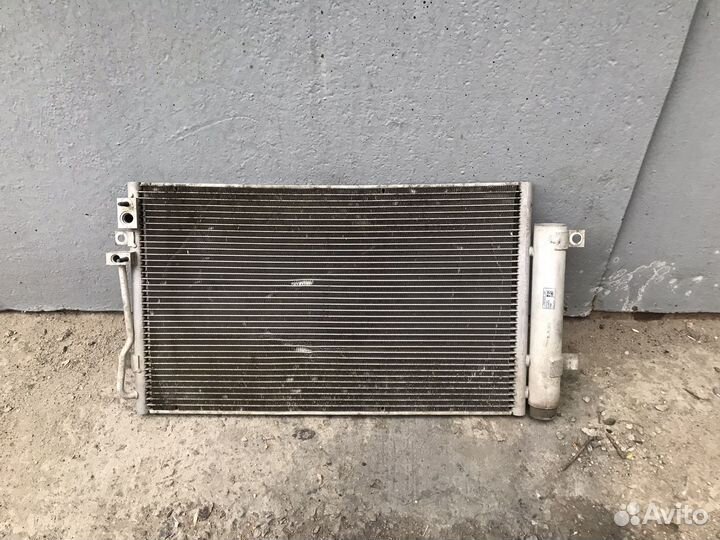 Радиатор кондиционера на гранту