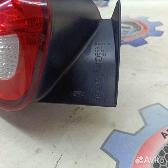 Фонарь задний левый Ford Focus 3 хэтчбек 1.6 2016