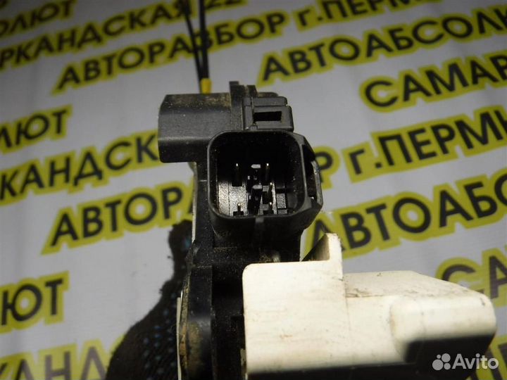 Замок двери передней левой Mitsubishi Lancer 9 (C