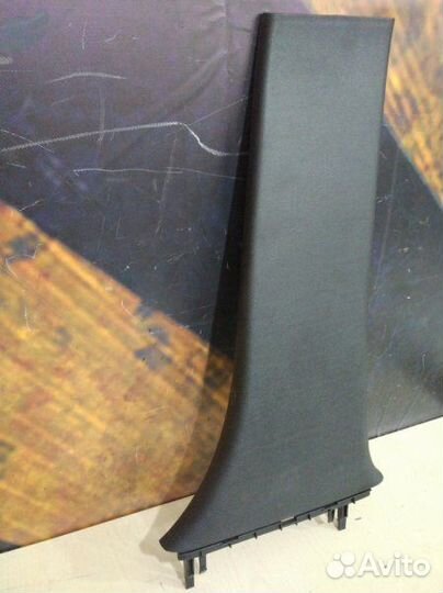 Обшивка салона правая Volkswagen Passat Variant B5