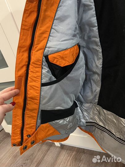 Горнолыжный костюм женский