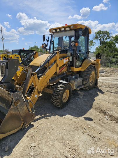 Экскаватор-погрузчик Runmax SE440TS, 2023