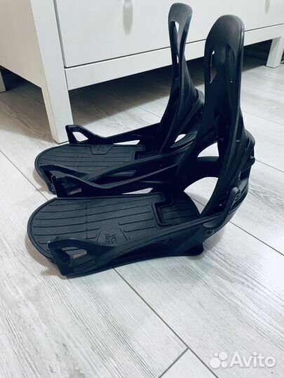 Крепления для сноуборда Burton Step On