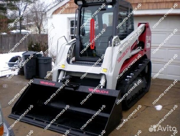 Стекло для мини-погрузчика Takeuchi Tl 130/140 с г