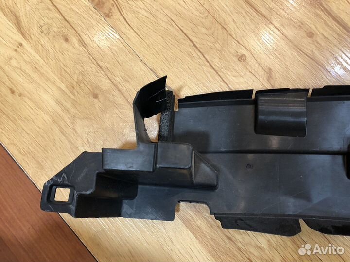 Дефлектор радиатора Toyota Rav 4