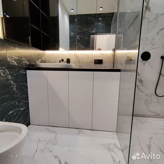 Тумбы, пенал в ванную комнату под ключ, на заказ