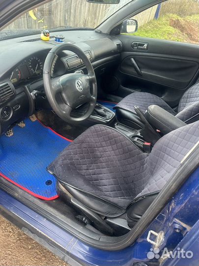 Volkswagen Passat 1.6 МТ, 1997, 250 000 км