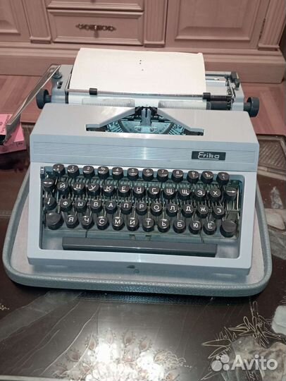 Печатная машинка erika гдр