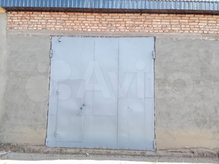 Гараж, > 30 м²