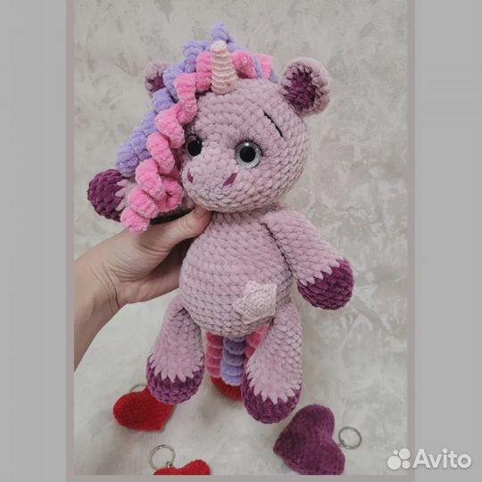 Вязаная игрушка крючком единорожка