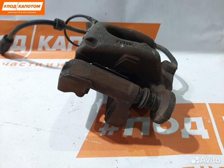 Суппорт тормозной передний левый BMW 1 E87 2007