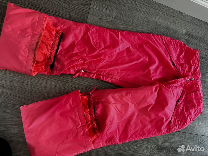 Сноубордический костюм женский