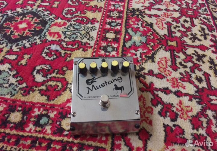 Гитарная педаль эффектов SMB Mustang Distortion