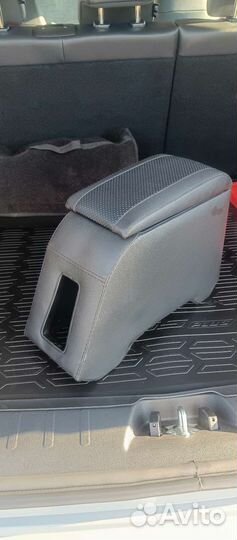 Подлокотник на volkswagen polo