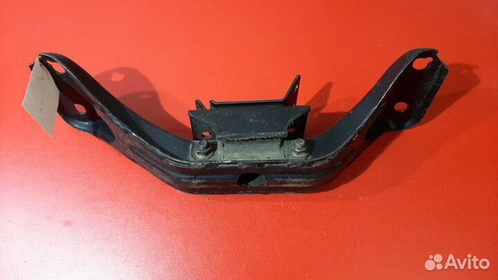 Подушка двигателя задняя Mazda Mpv LV5W GY