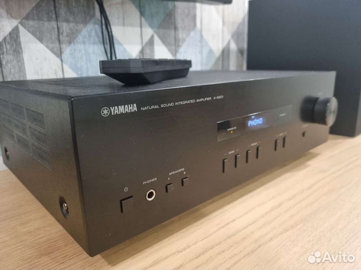 Усилитель Yamaha A-S201
