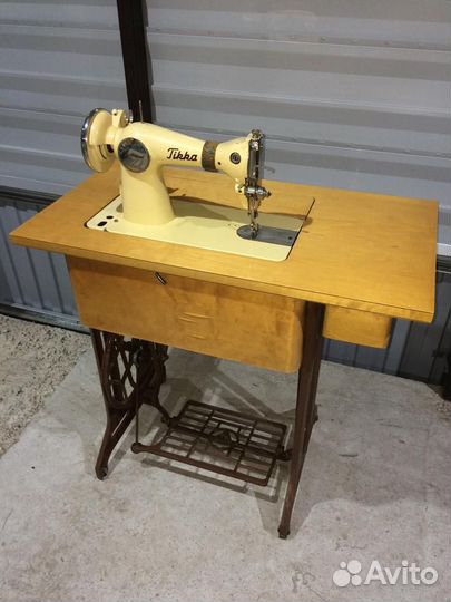 Швейная машинка