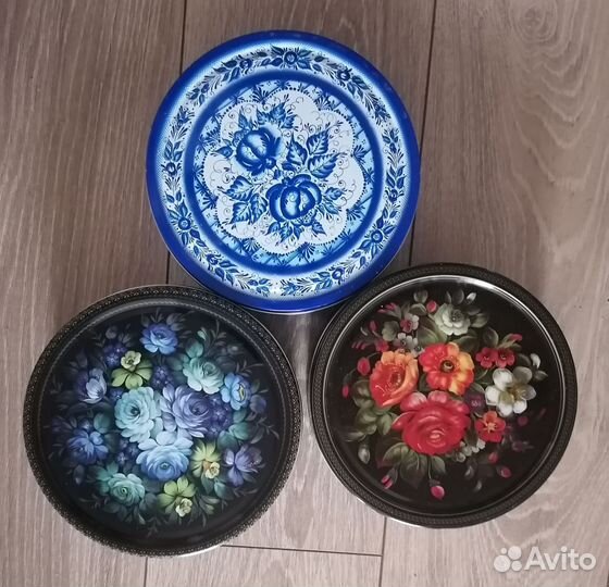 Банки жестяные для мелочей