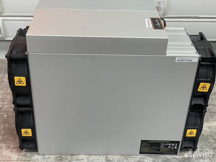 Asic Antminer S19 95TH/s Новый