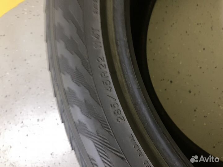 Yokohama Ice Guard IG35 285/45 R22