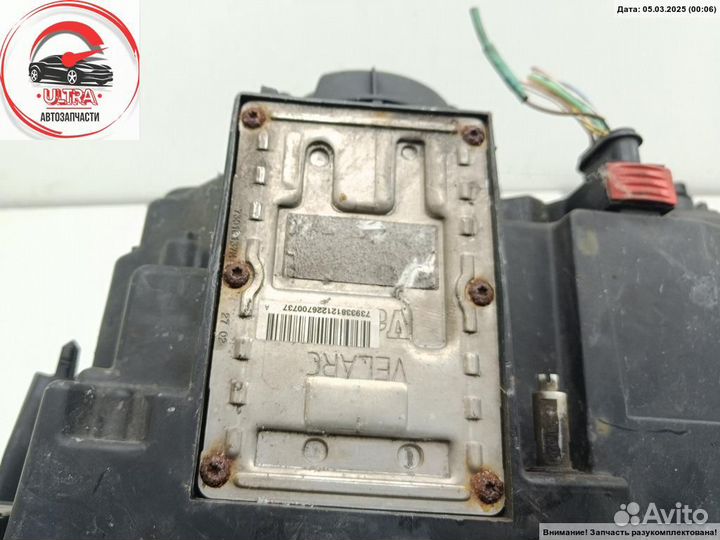 Фара правая б/у Peugeot 807 1494311080