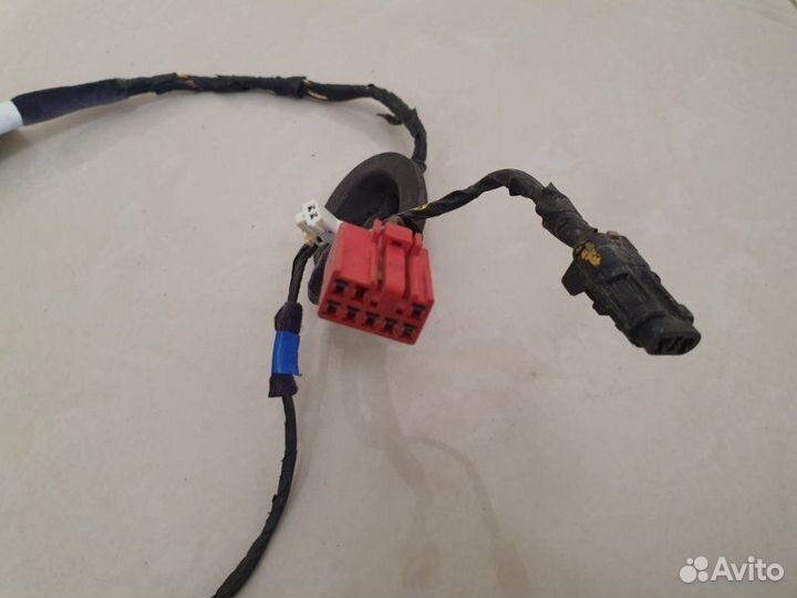 Проводка двери задняя правая Hyundai Sonata YF