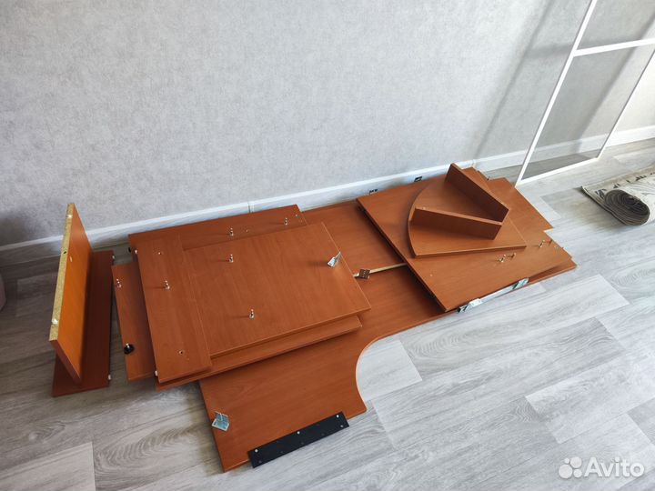 Стол компьютерный угловой