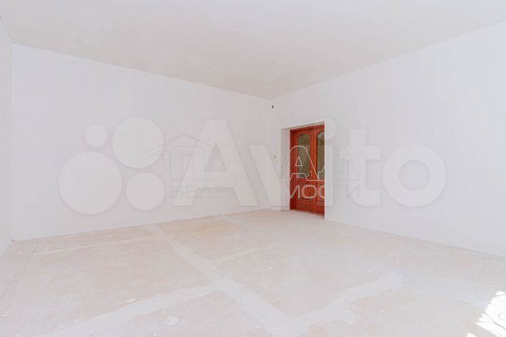 Дом 243,6 м² на участке 6 сот.