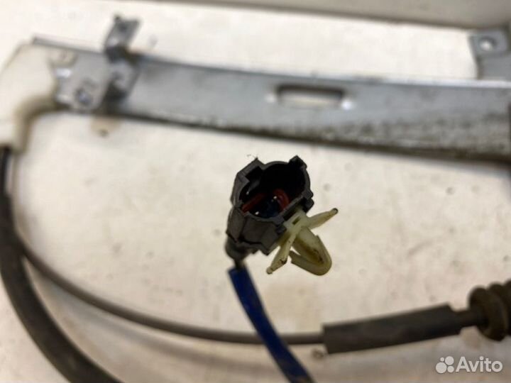 Мотор стеклоподъемника задний правый Kia Spectra