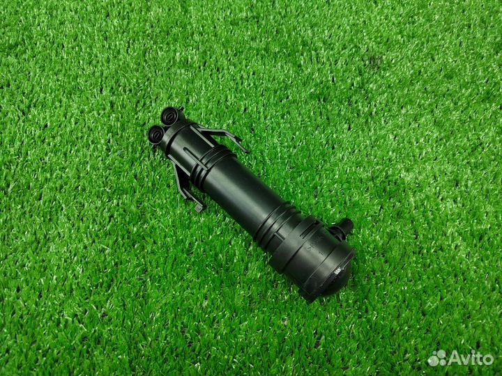 Форсунка омывателя фары левая VW Touareg VAG