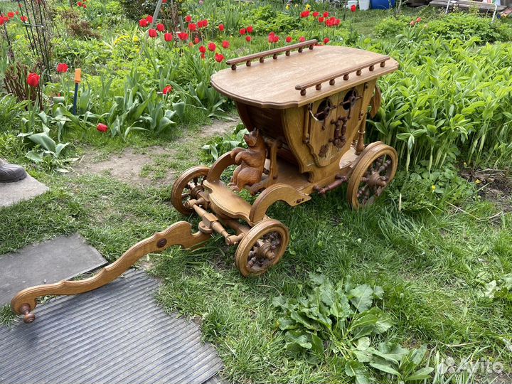 Журнальный стол Карета мини бар