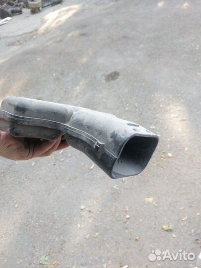 Воздухозаборник Mitsubishi