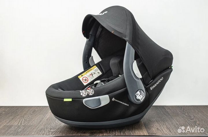 Автолюлька Swandoo Albert Lite Chia Black 0-13 кг