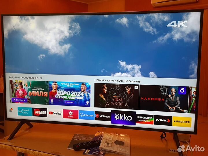 Телевизор Samsung SMART UHD Огромный как Новый